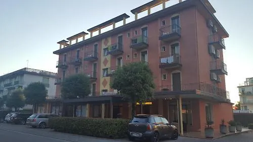 Hotel Sole 에라클레아 마레