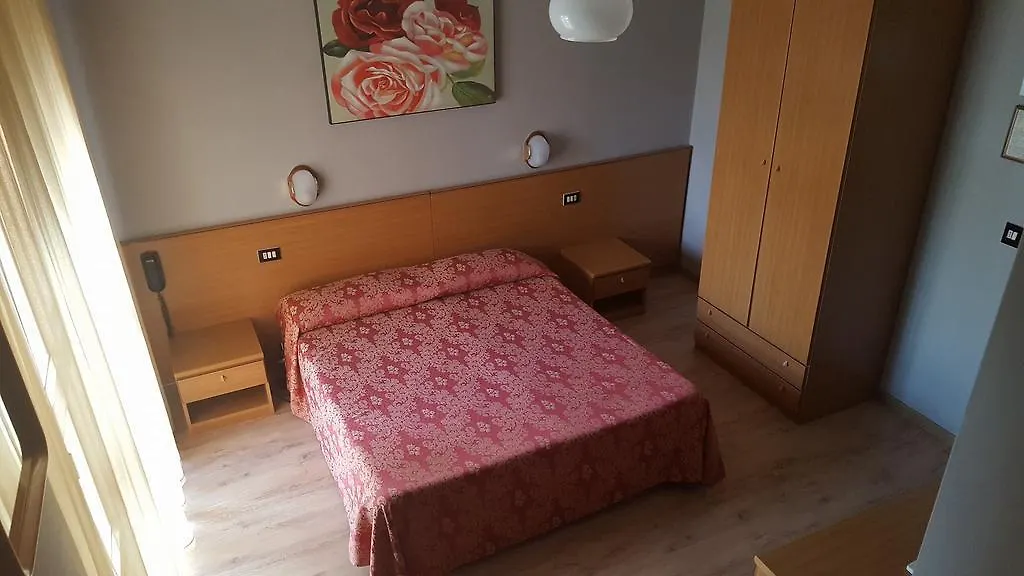 Hotel Sole 에라클레아 마레 3*,  이탈리아