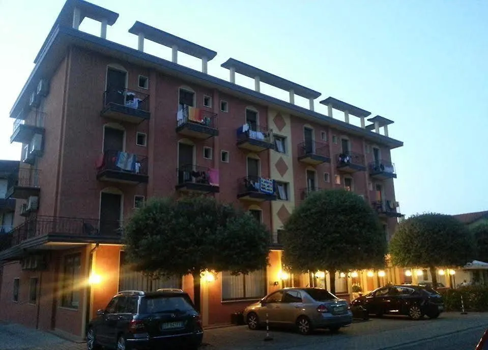 Hotel Sole 에라클레아 마레