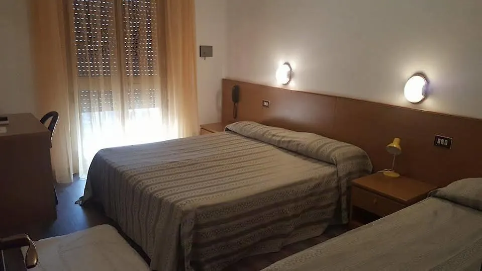 Hotel Sole 에라클레아 마레